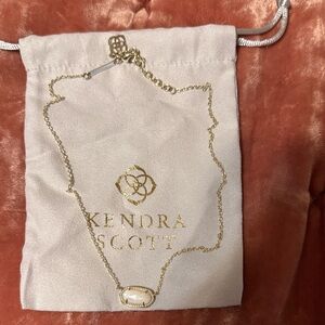Kendra Scott Gold Necklace with Cream Pendant